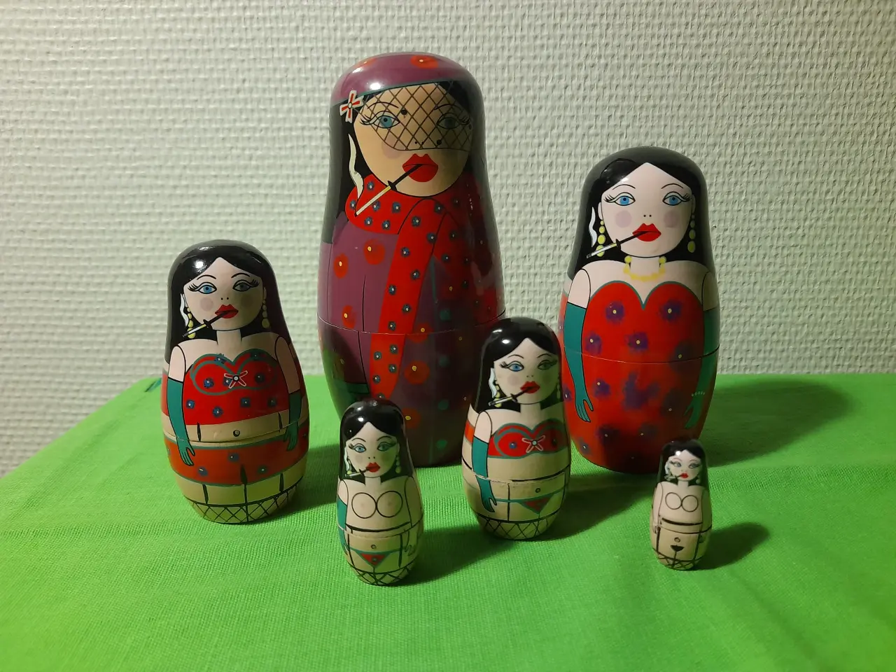 Billede 1 - Unikke Babushka ( 6 stk).