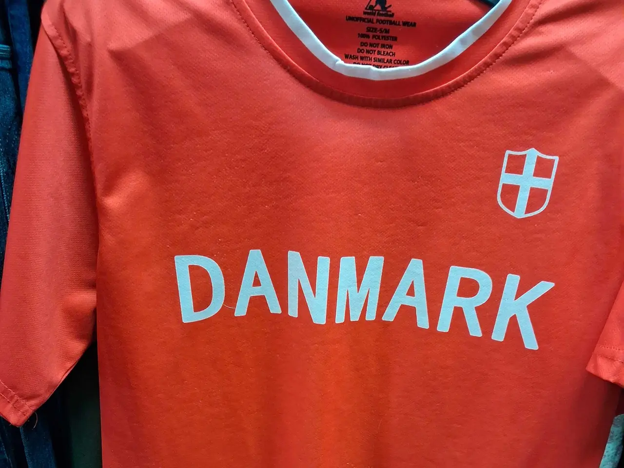Billede 1 - DANMARK Fodboldtrøje (nr. 10) str. S/M