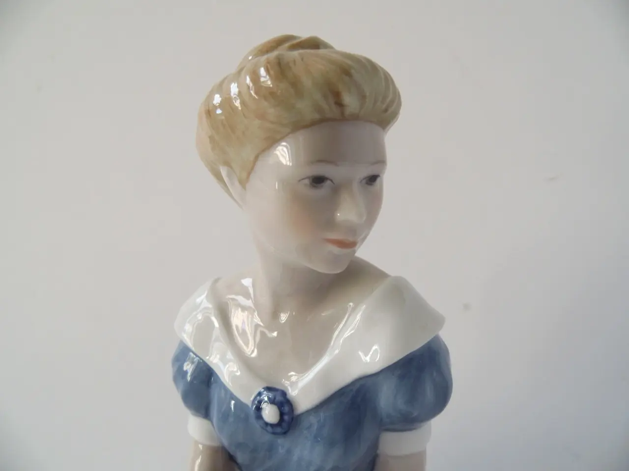 Billede 4 - Royal Copenhagen Kvindefigurer - 1000,00 kr/stk.