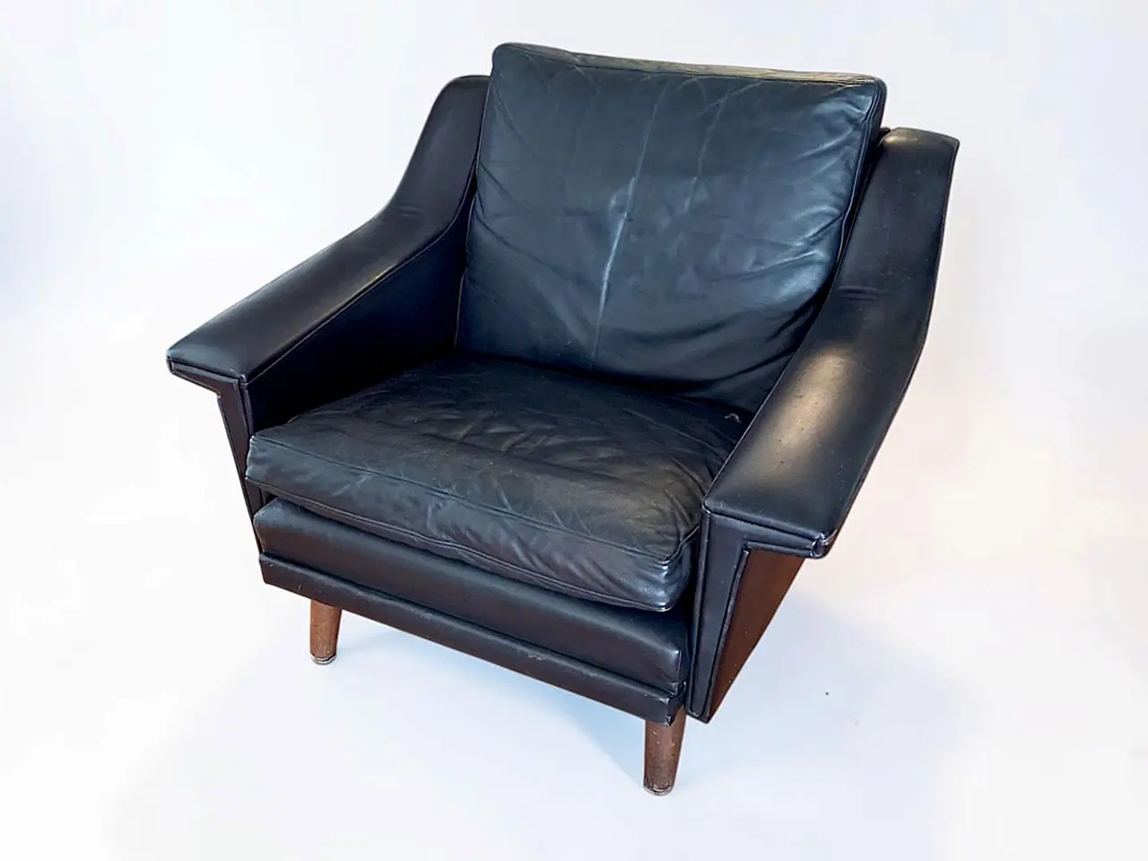 Billede 2 - Vintage lænestol i læder med teakben og patina