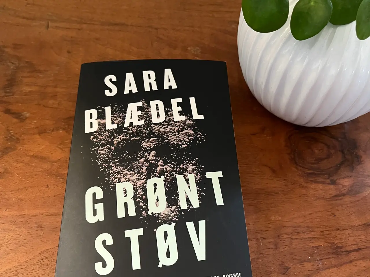 Billede 1 - Bog: Grønt støv