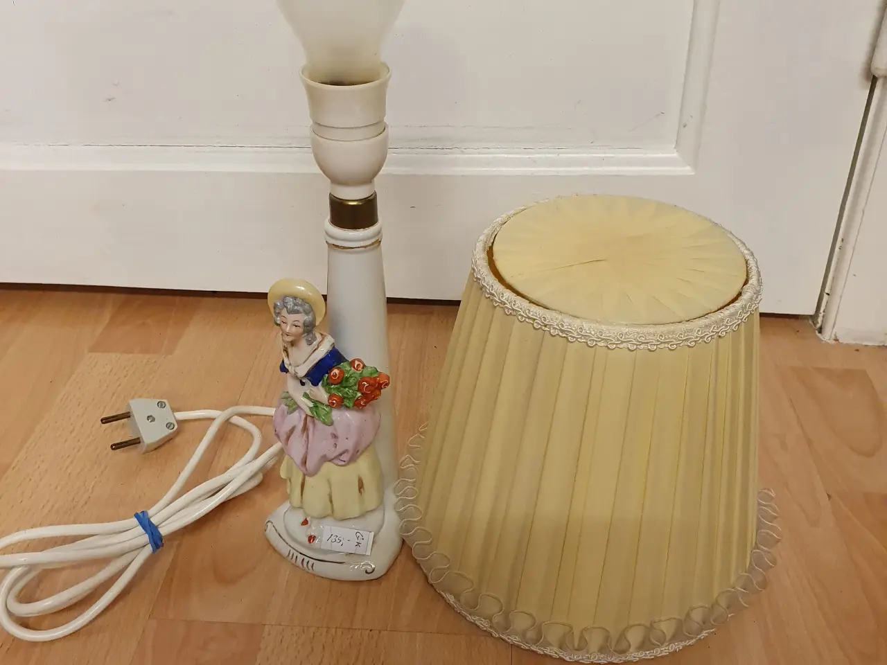 Billede 2 - Gl Antik bord lampe/ gl hænge lampe 