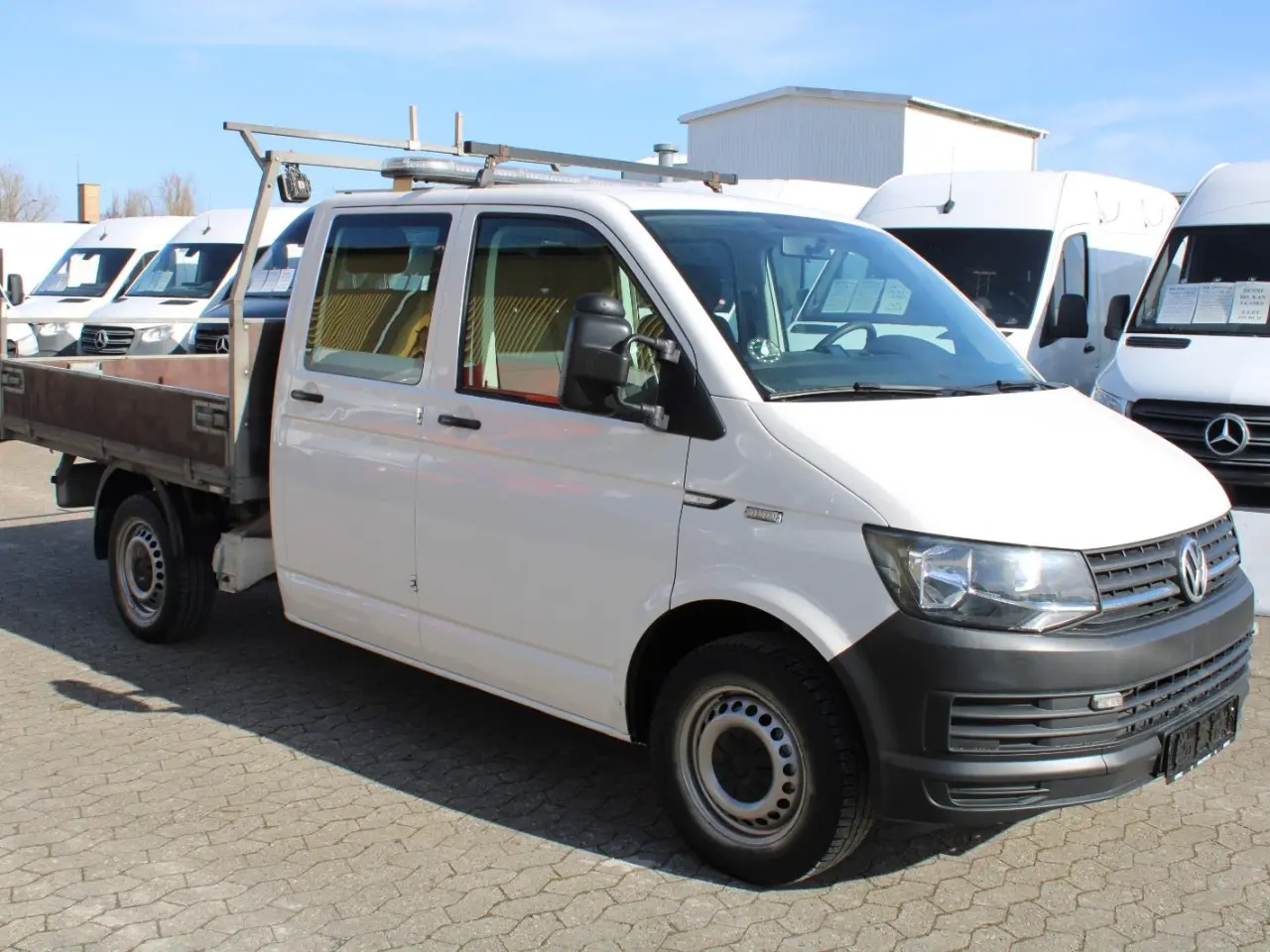 Billede 2 - VW Transporter 2,0 TDi 140 Mandskabsvogn m/lad