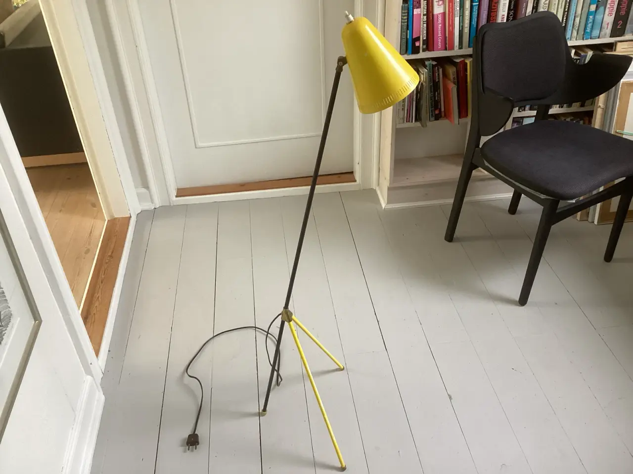 Billede 1 - Gulvlampe med 3 ben
