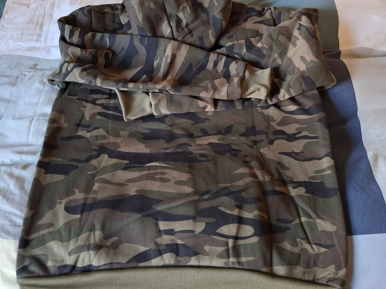 Billede 2 - Camouflage jogging sæt