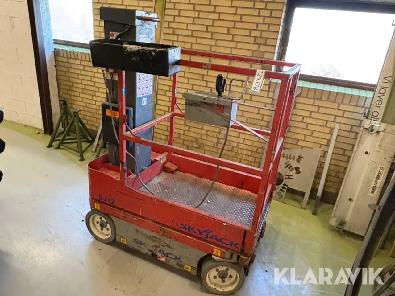 Billede 1 - Ensøjlelift Skyjack SJ12