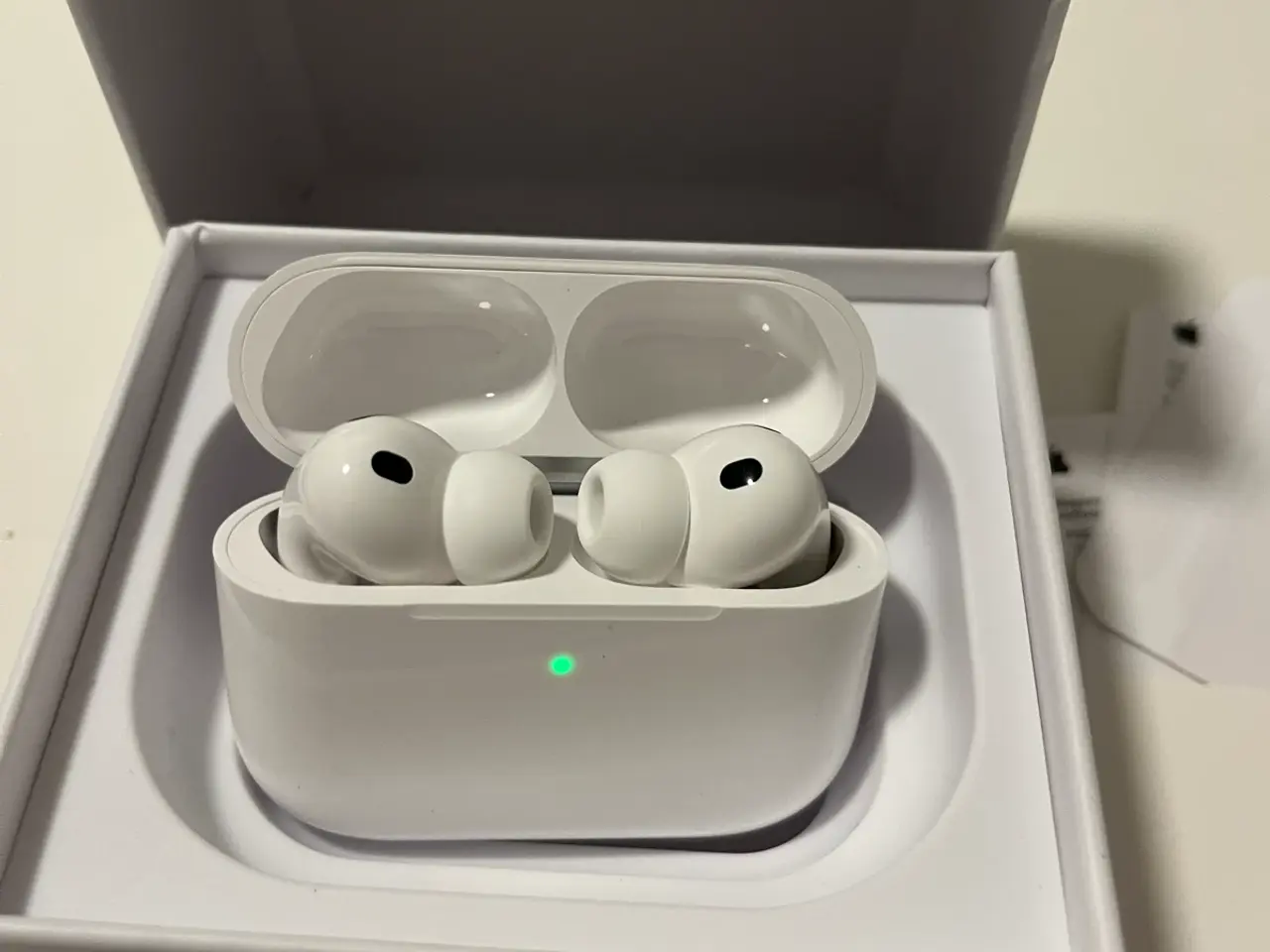 Billede 1 - AirPods Pro 3 med kviktering på mail 