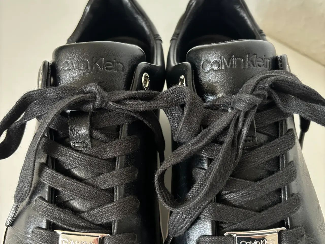 Billede 4 - Calvin Klein Flatform læder sneakers – Sort/Hvid –