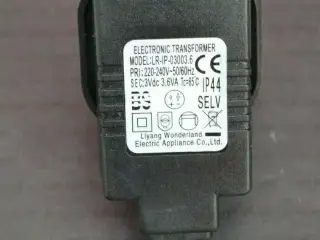 LIYANG Wonderland LR-IP-03003.6 AC/DC Adapter 3Vdc