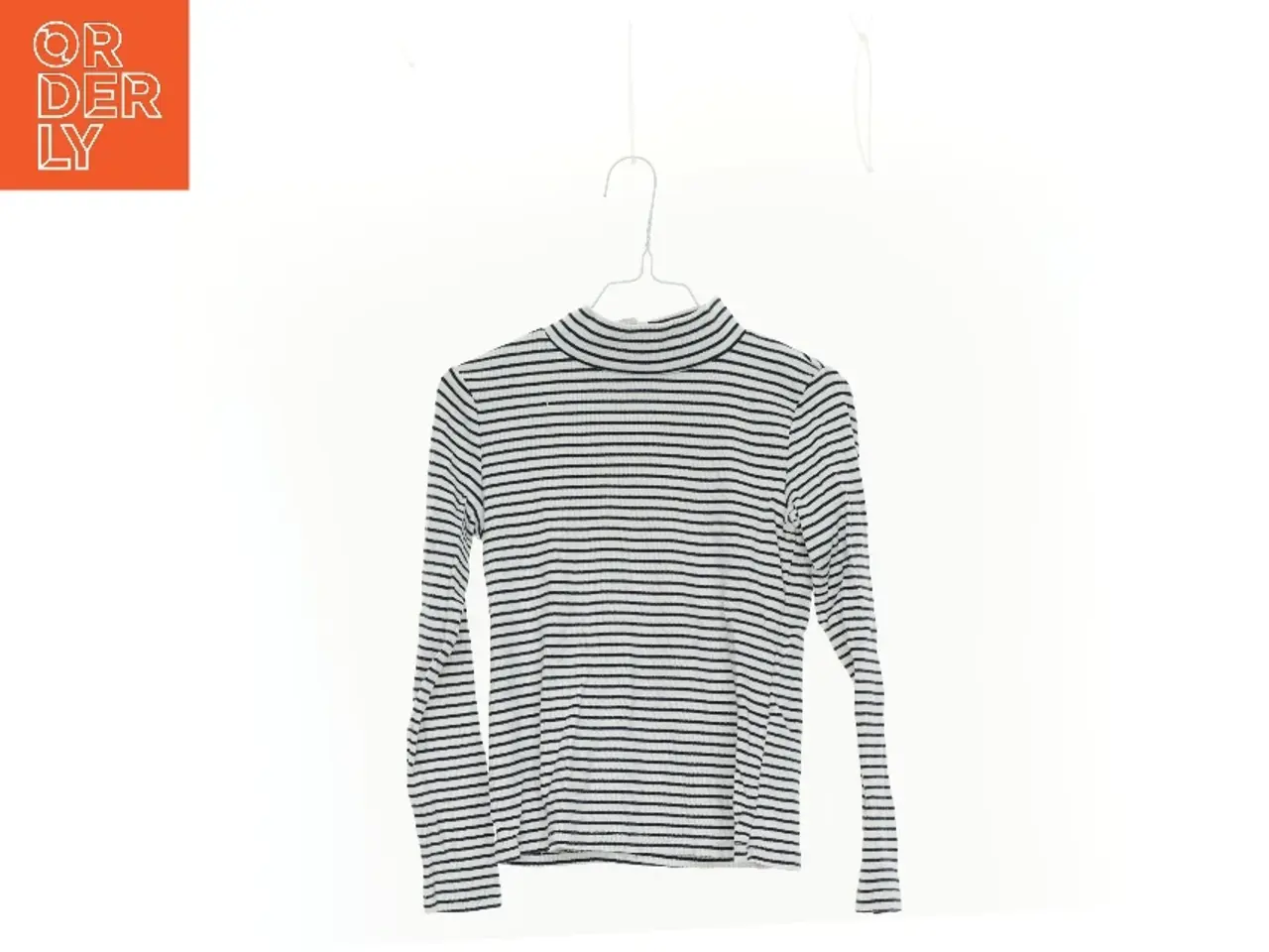 Billede 1 - Trøje fra H&M (str. 122 cm)