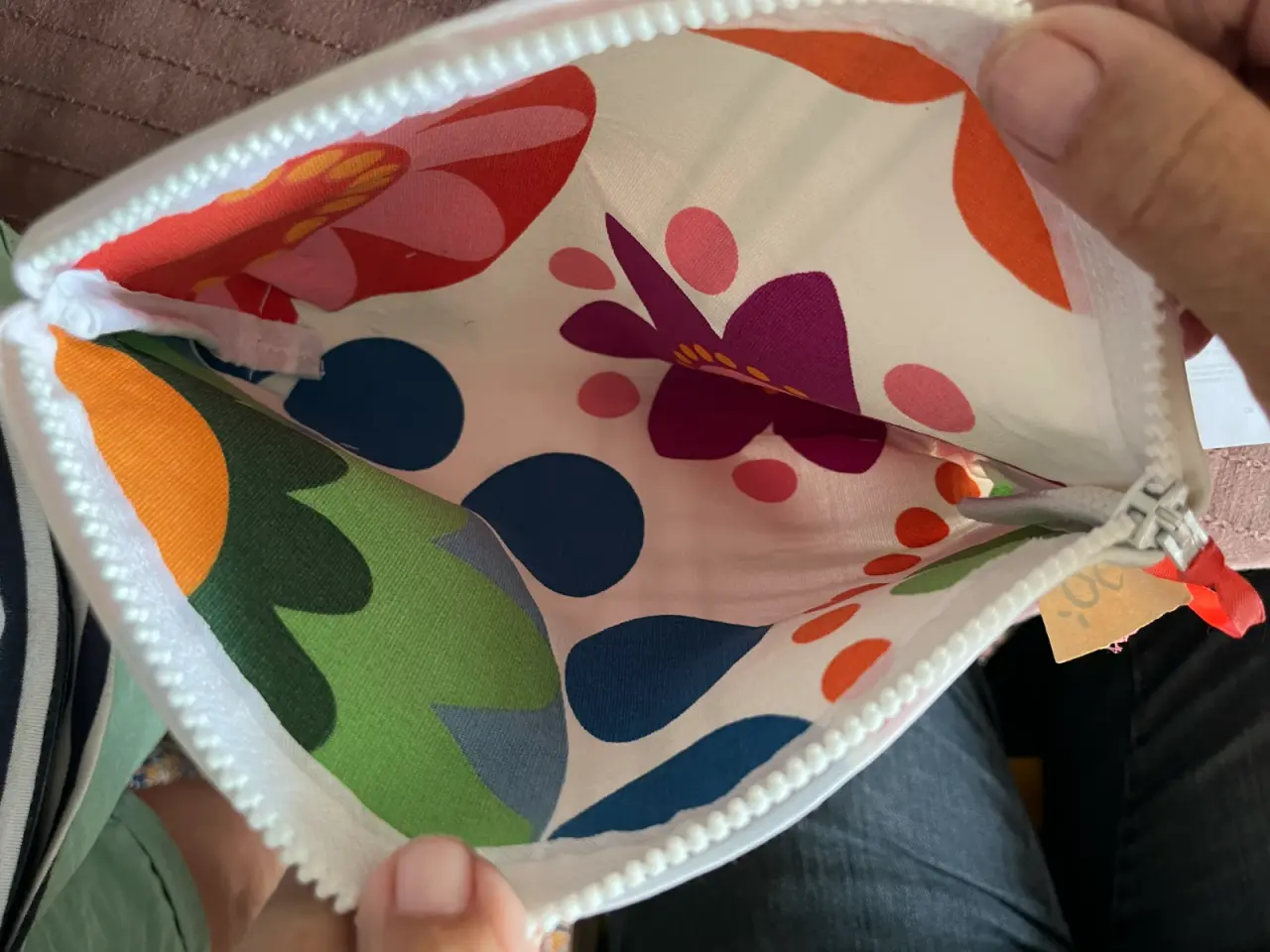 Billede 3 - Ny Broderet Kosmetik taske