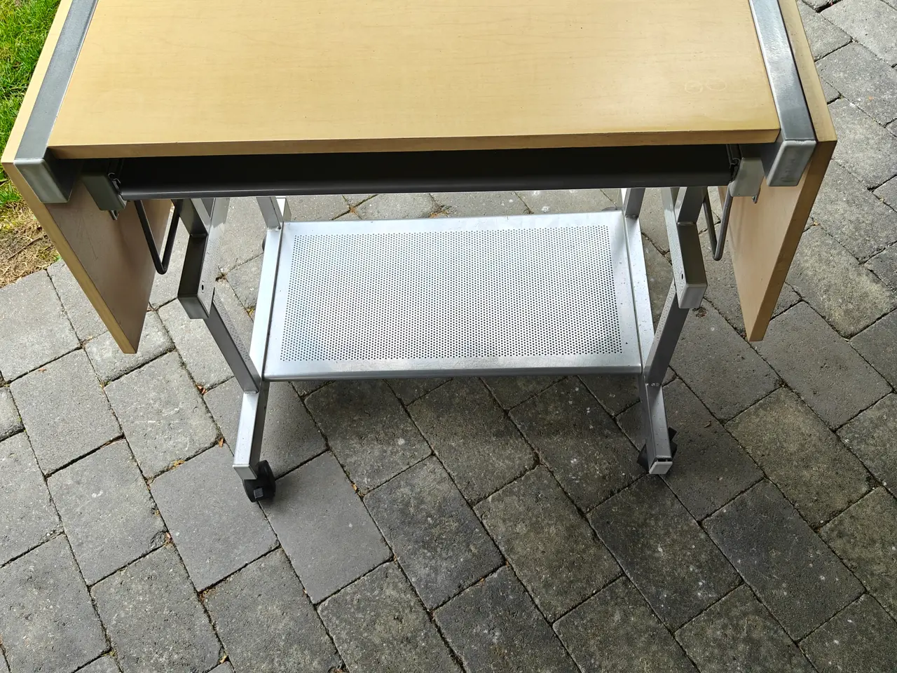 Billede 1 - computer bord sælges