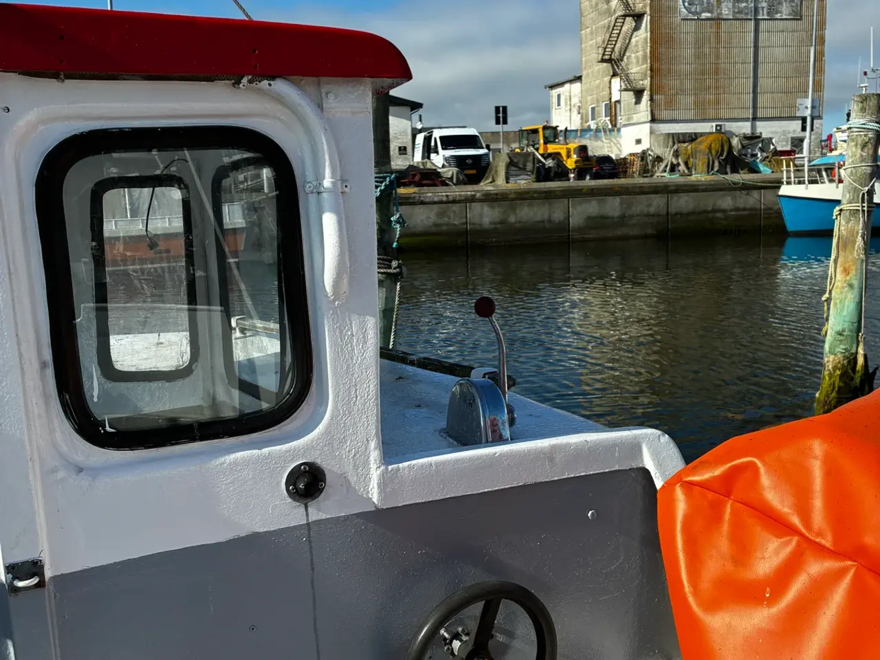 Billede 3 - Fiskekutter / arbejdsbåd med styrehus sælges