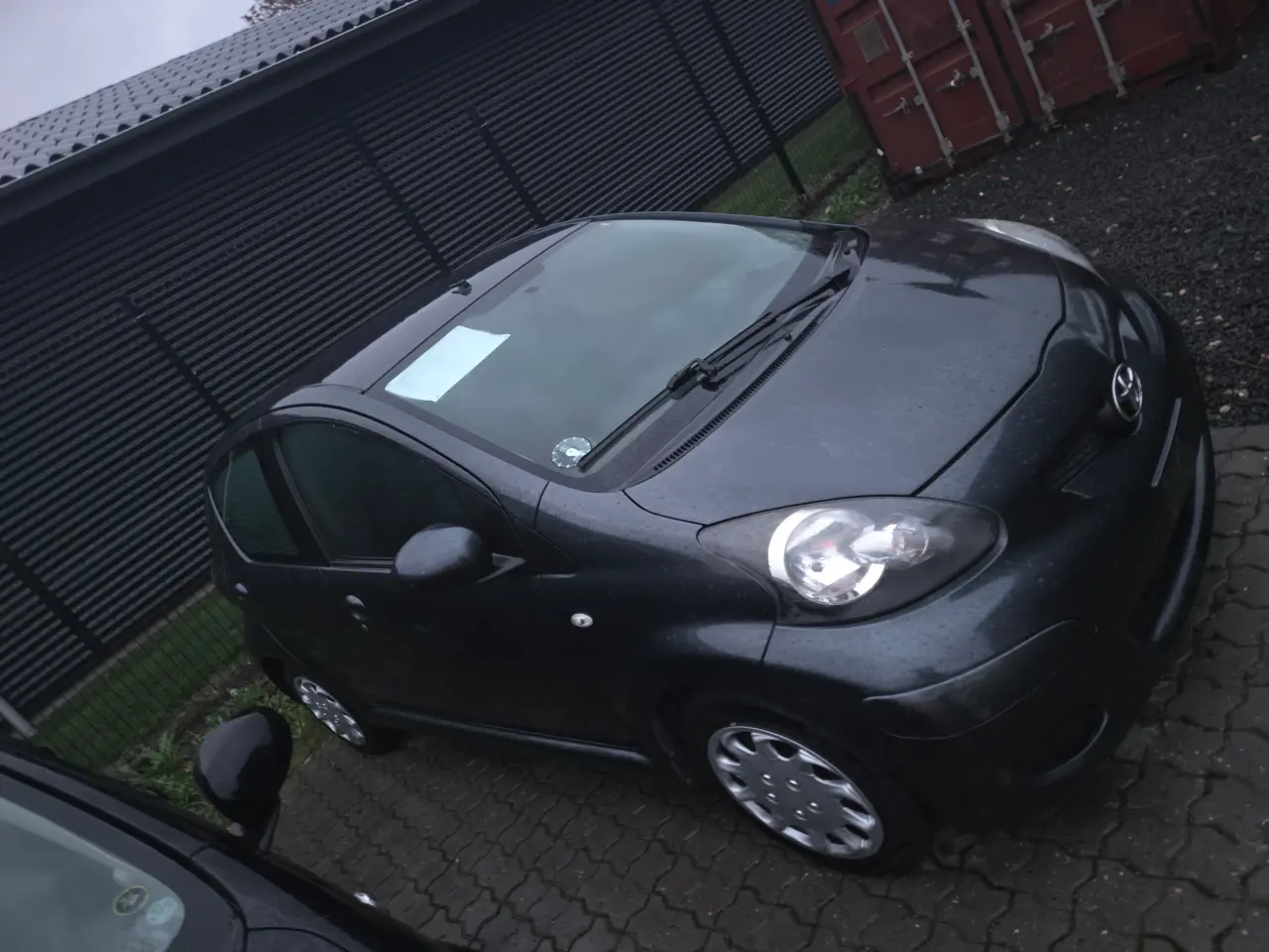 Billede 6 - Perfekt Aygo. Nysynet. nummerplade