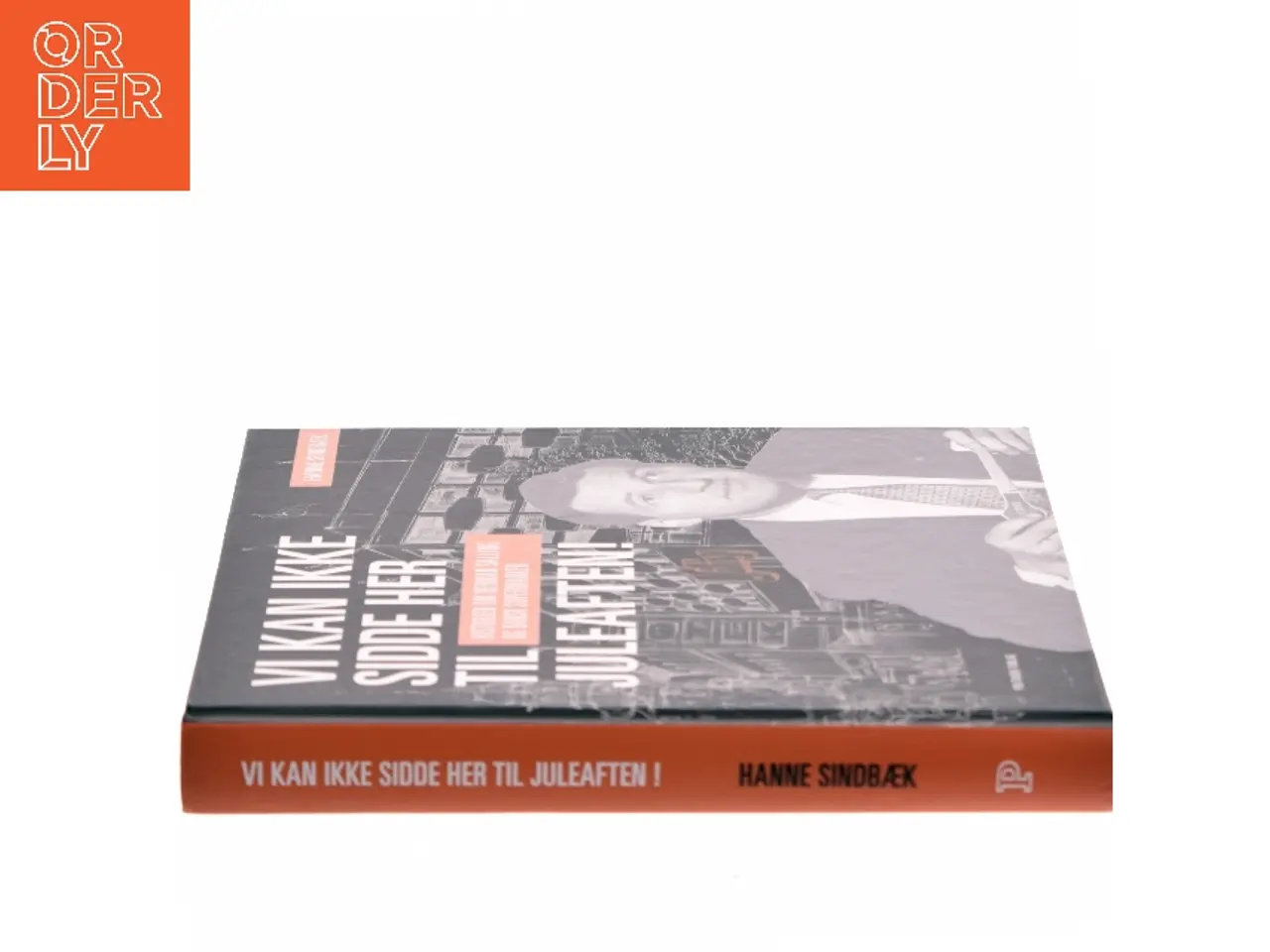 Billede 2 - Vi kan ikke sidde her til juleaften! af Hanne Sindbæk (Bog)