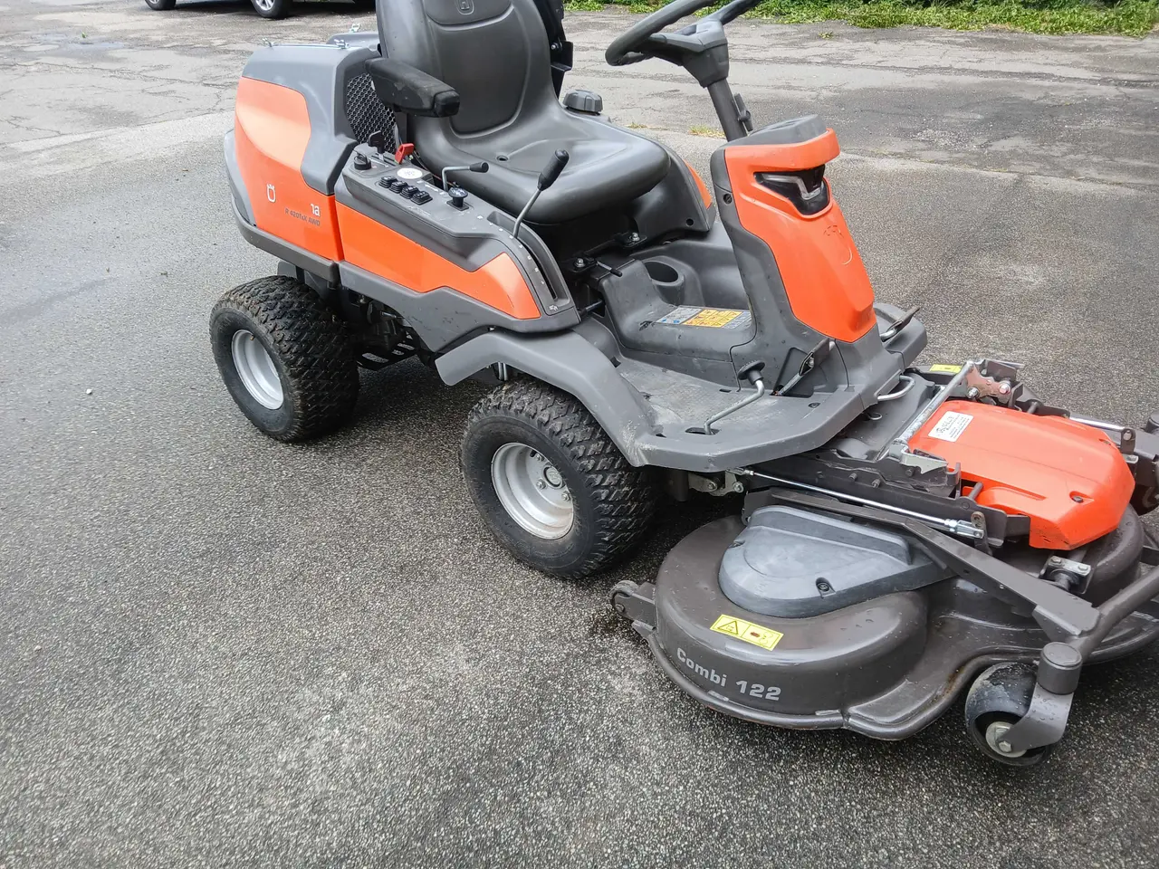Billede 3 - HAVETRAKTOR HUSKVARNA R420 TSX AWD