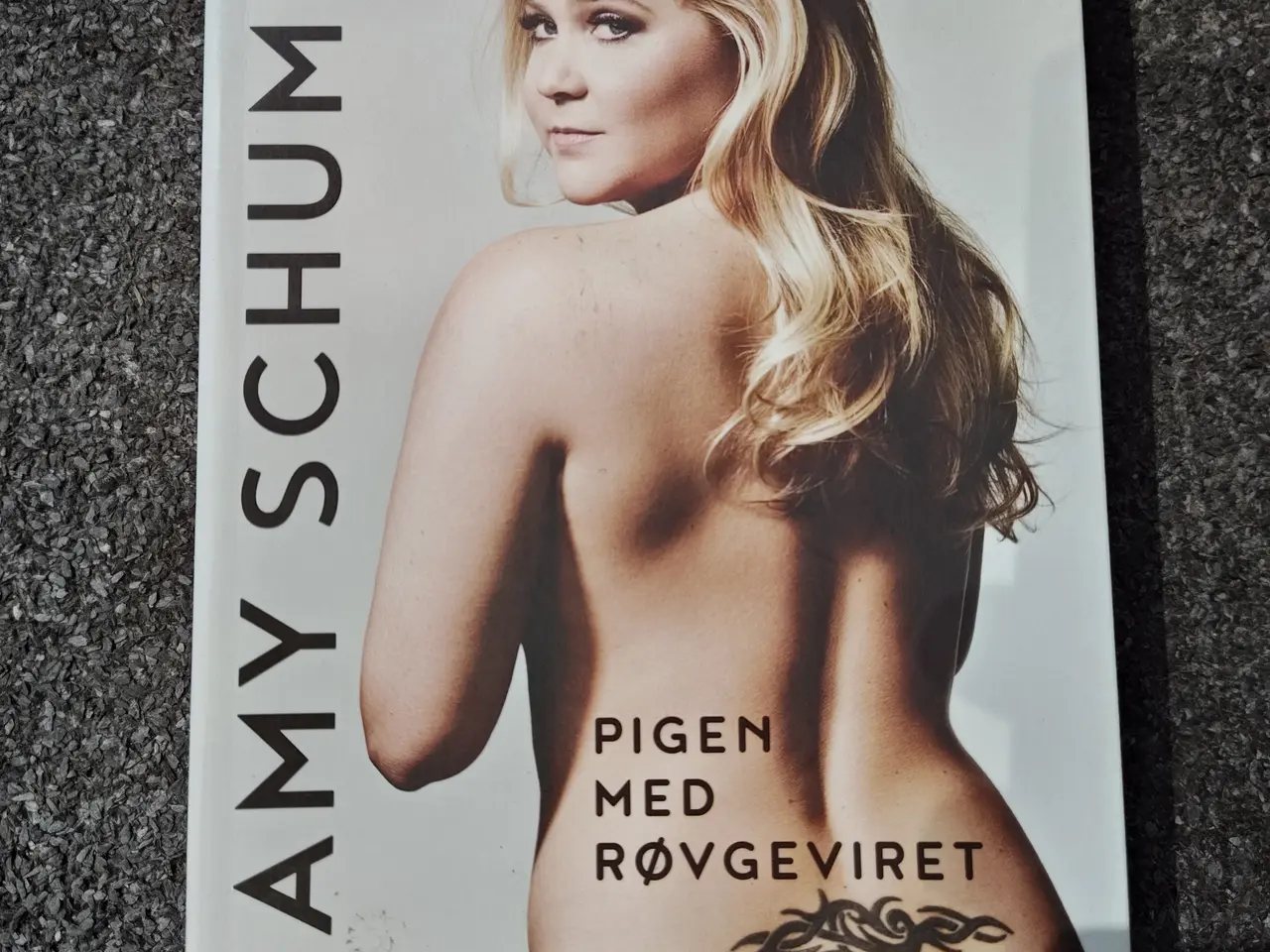 Billede 1 - Pigen med røvgeviret BOG - Amy Schumer