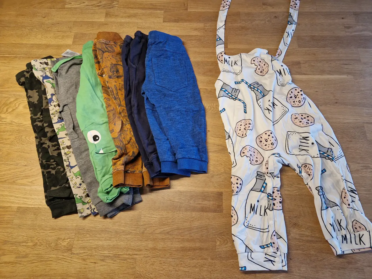 Billede 5 - Tøjpakke str 92 dreng 
