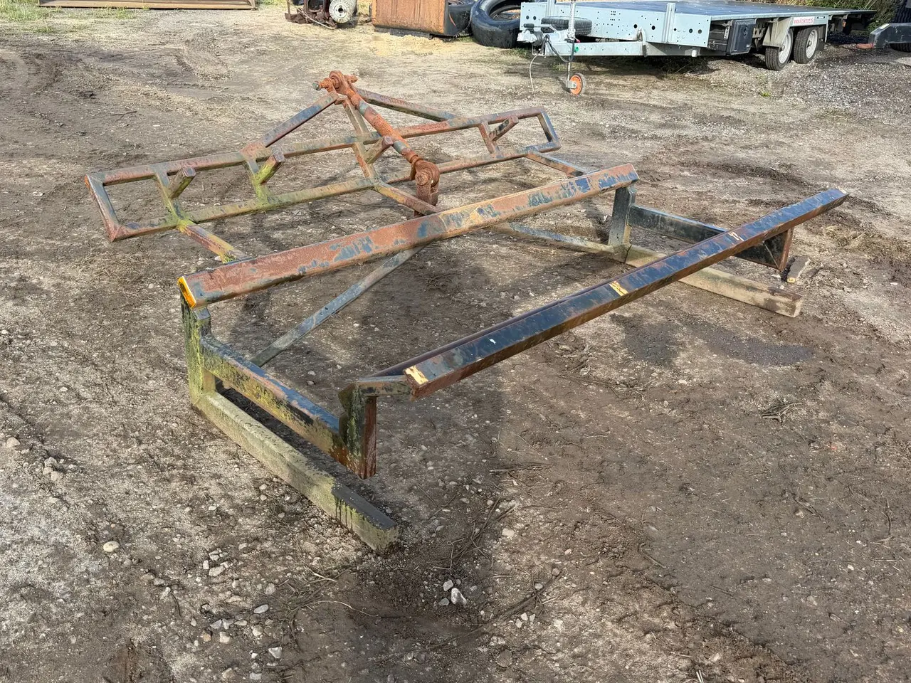 Billede 1 - - - - Skovlstativ som kan låses 240 CM bredt