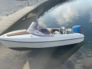 Speedbåd Med Yamaha 40Hk Racing Motor 