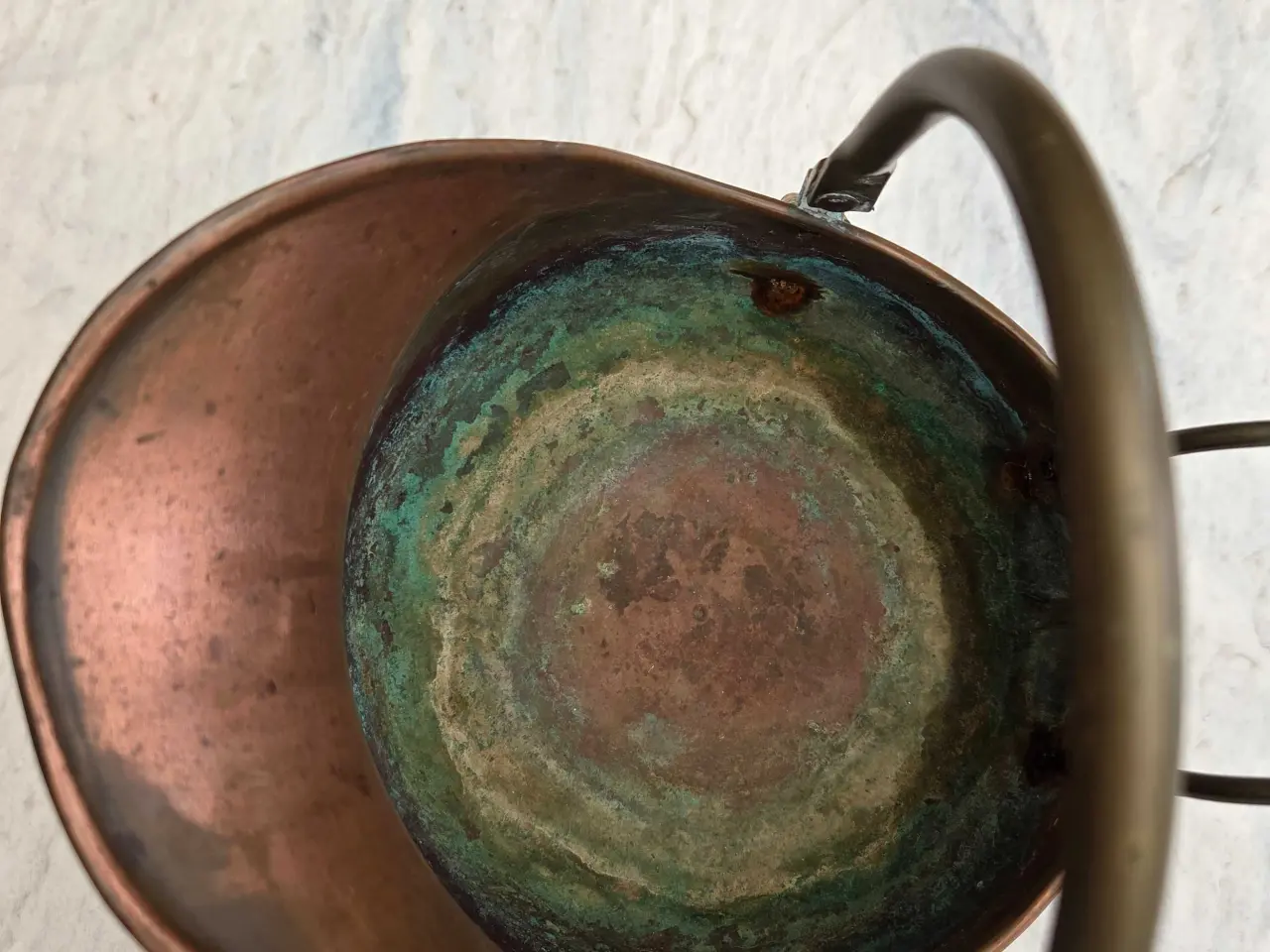 Billede 6 - Antik kobberkande med porcelæn håndtag.