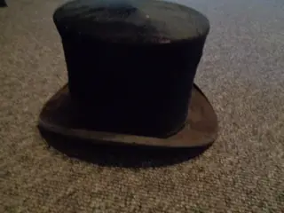 Gammel høj hat