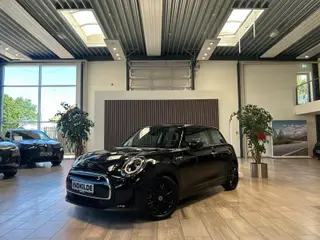 MINI Cooper SE Essential
