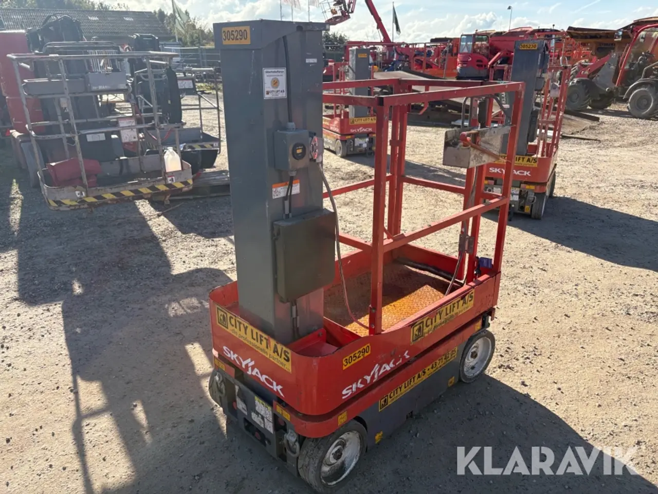 Billede 3 - Søjlelift SkyJack SJ12