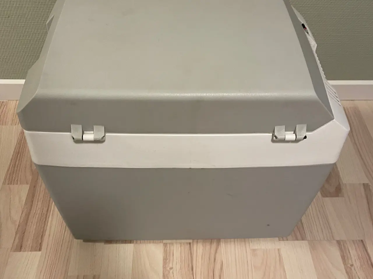 Billede 2 - Køle boks 12/24 volt til Camping / Bil / Båd