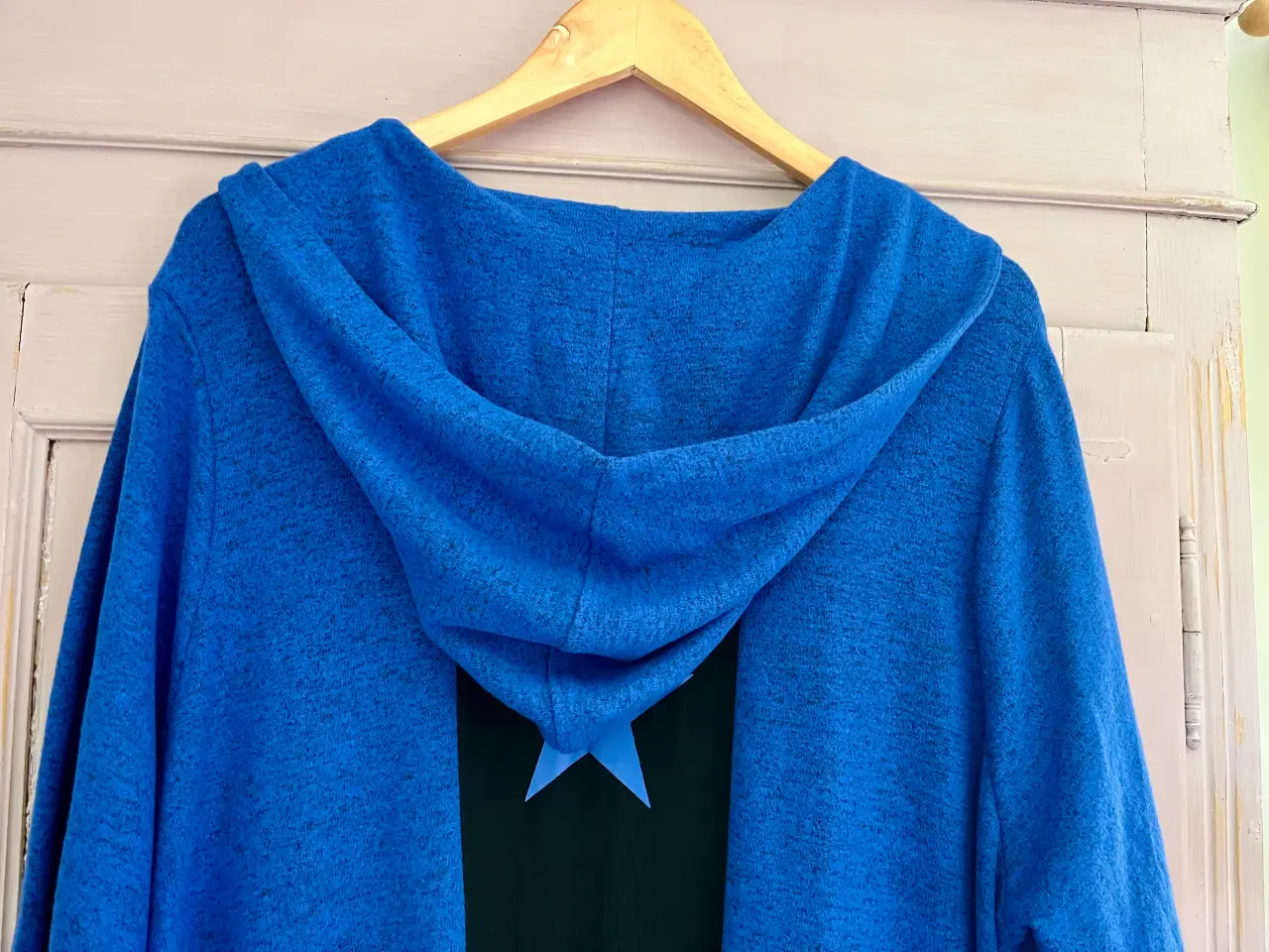 Billede 3 - Lækker cardigan med hætte fra Studio Clothing