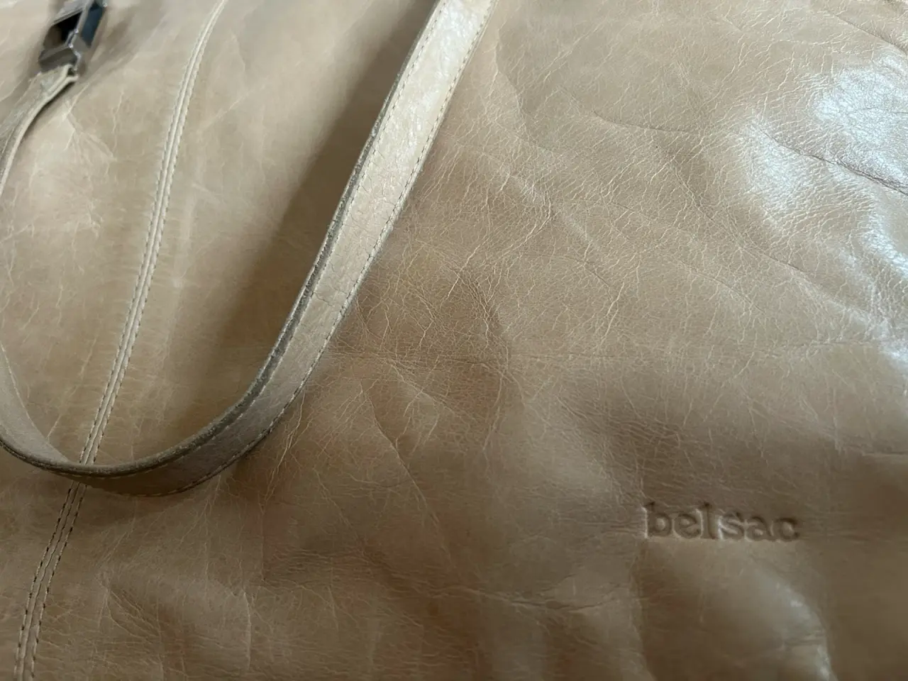 Billede 10 - Belsac skuldertaske i beige læder