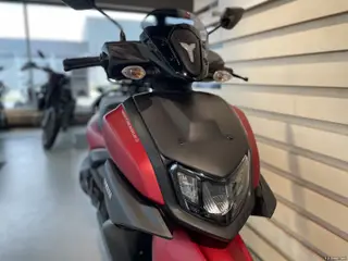 Yamaha RayZR