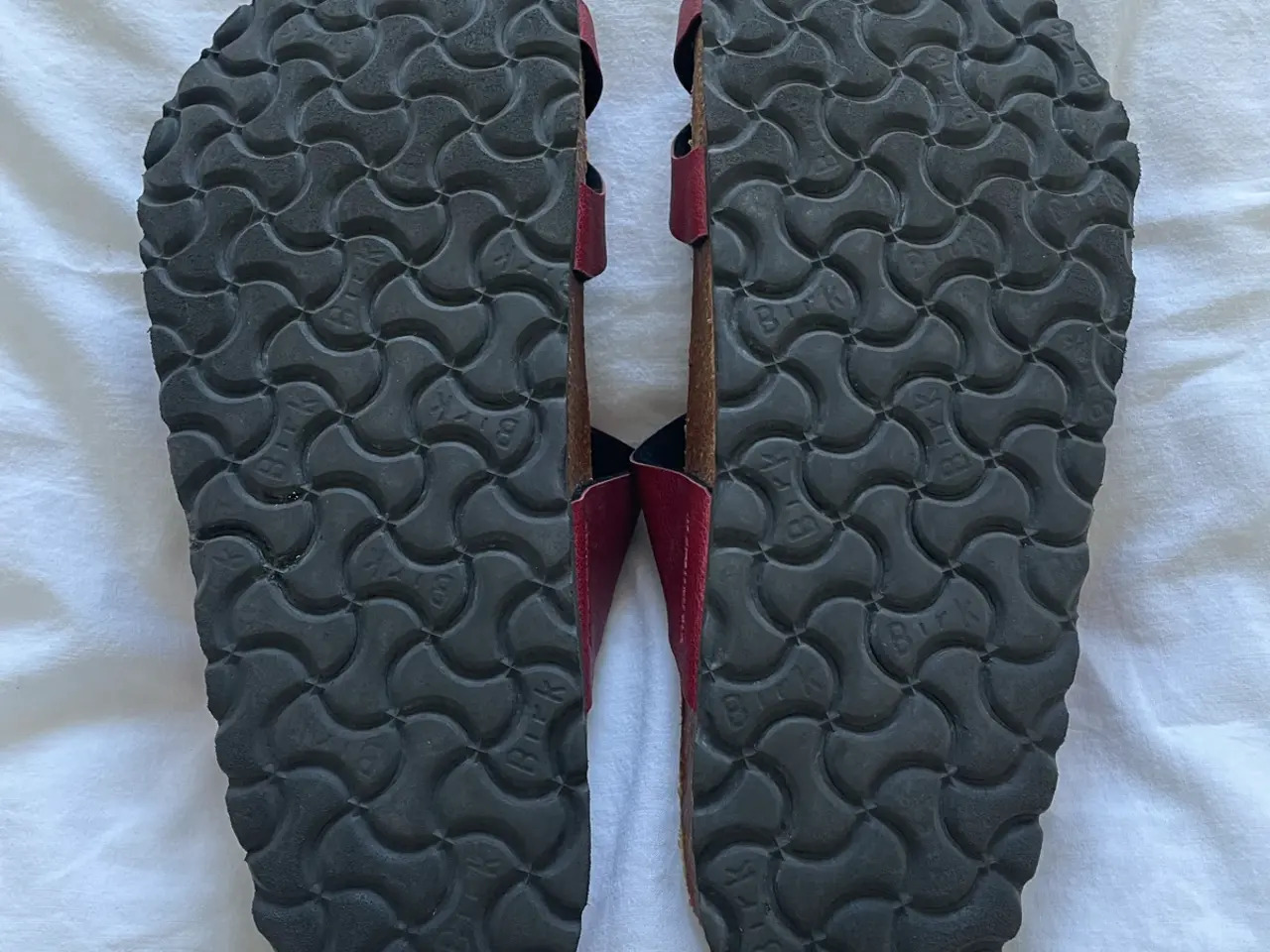 Billede 2 - Flot rød Birkenstock