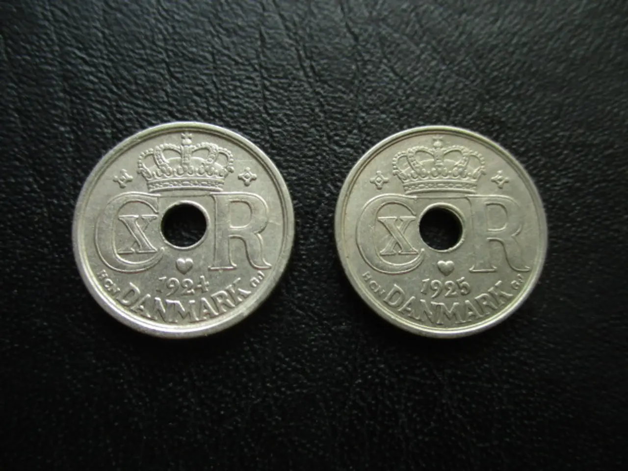 Billede 1 - 10 øre 1924 og 1925 kv. 1+