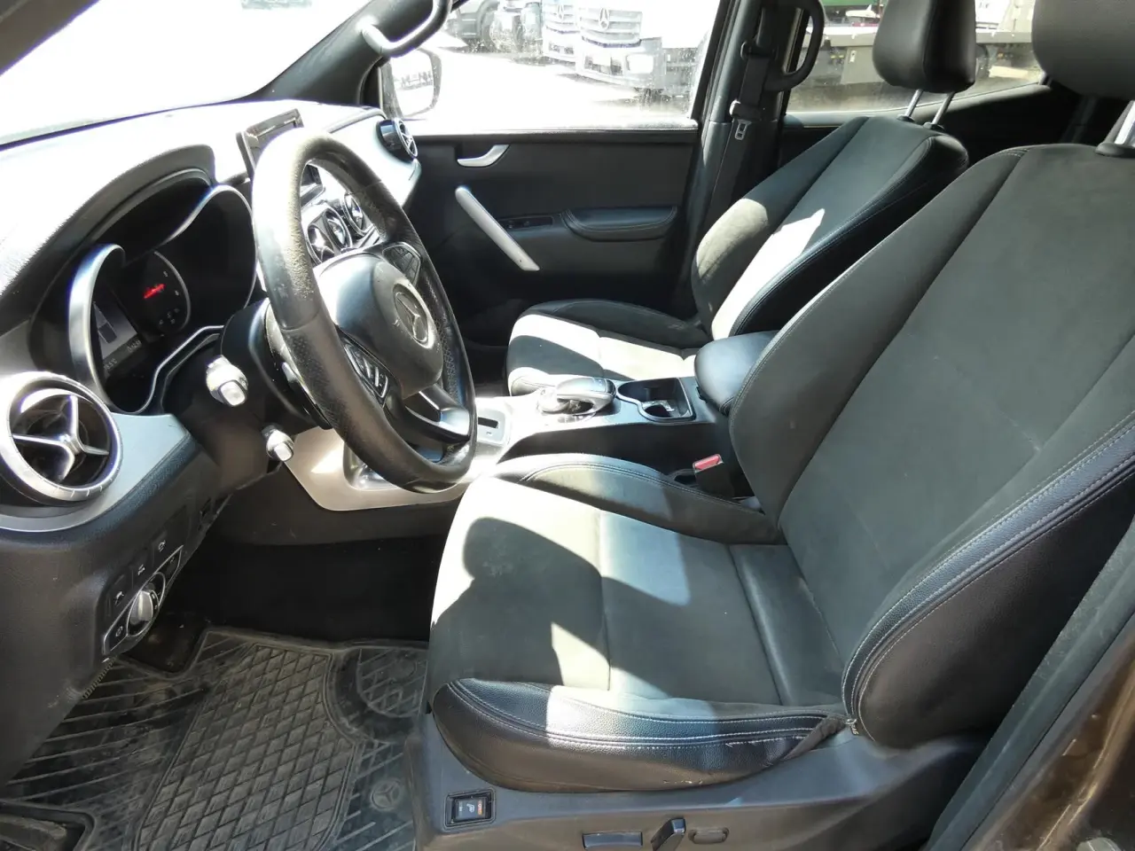 Billede 9 - Mercedes-Benz X-Klasse 350 3,0 CDI Progressive 4-Matic 258HK Pick-Up 7g Aut.