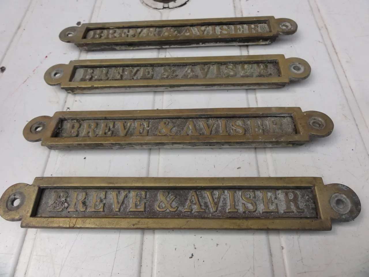Billede 2 - Vintage Messingskilte - Breve & Aviser