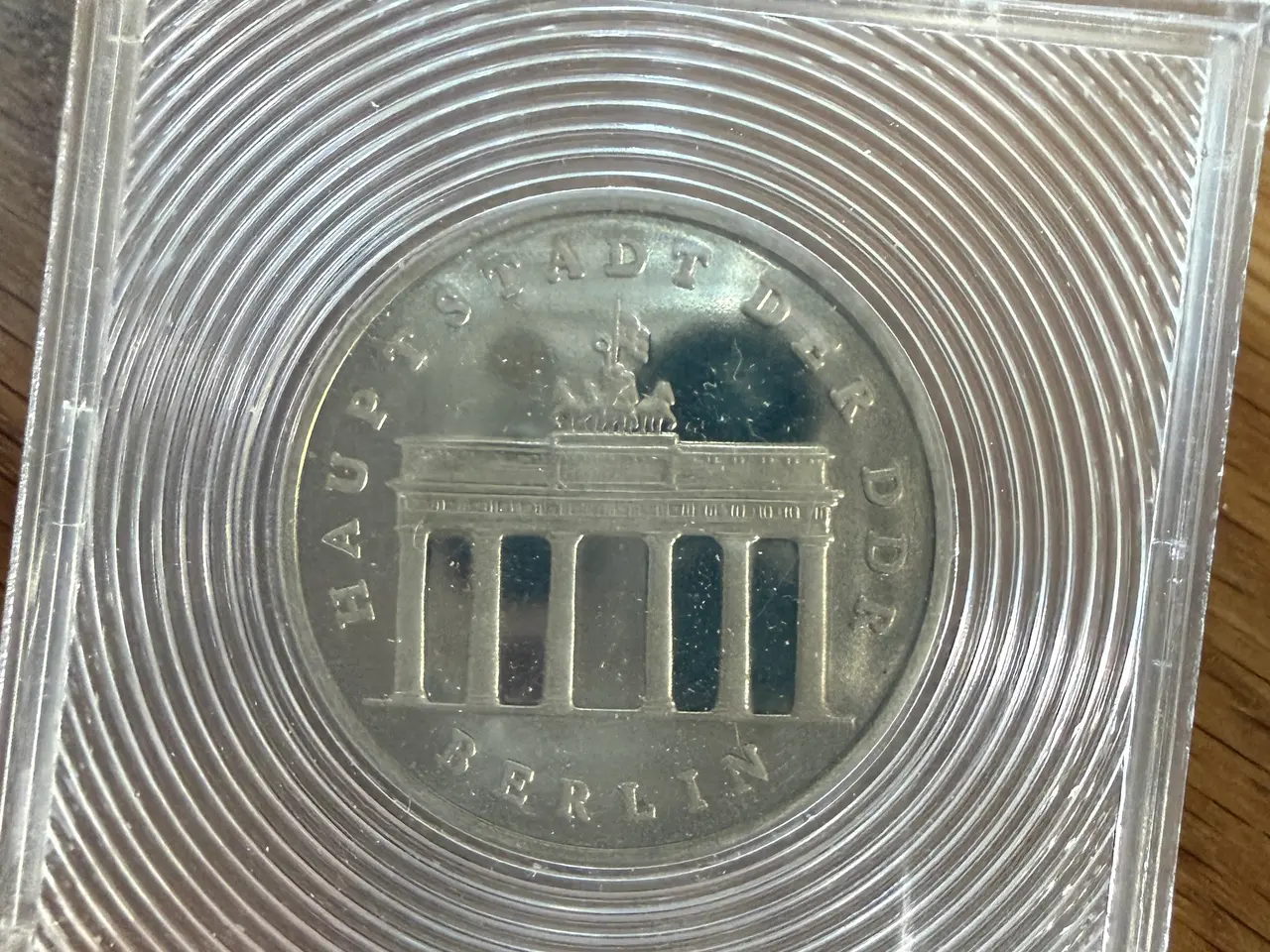 Billede 6 - DDR 5 Mark 1987 – Brandenburger Tor, Berlin – Proo