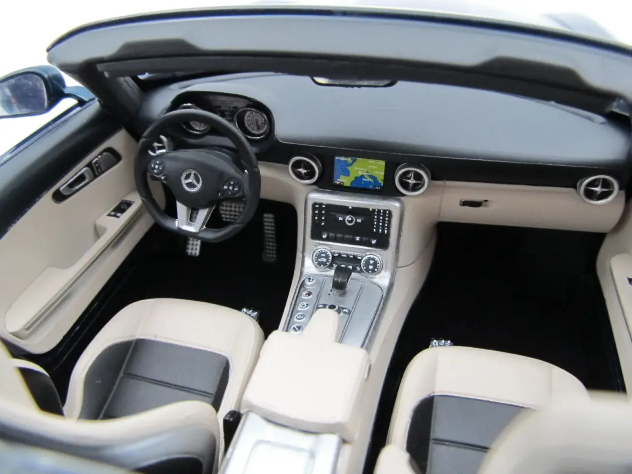 Billede 6 - 2011 Mercedes-Benz SLS AMG Roadster 1:18