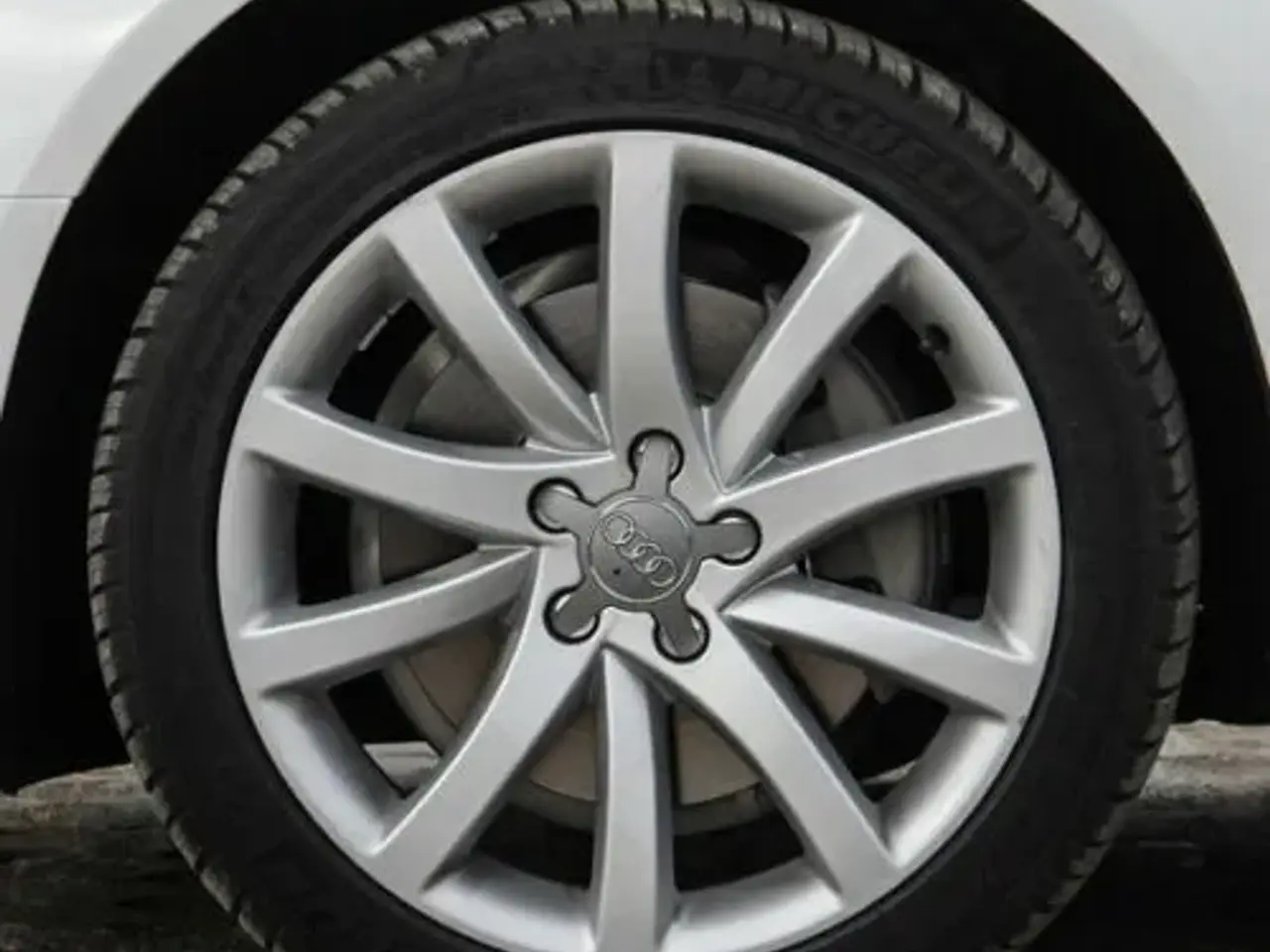 Billede 5 - Nye Audi navkapsler