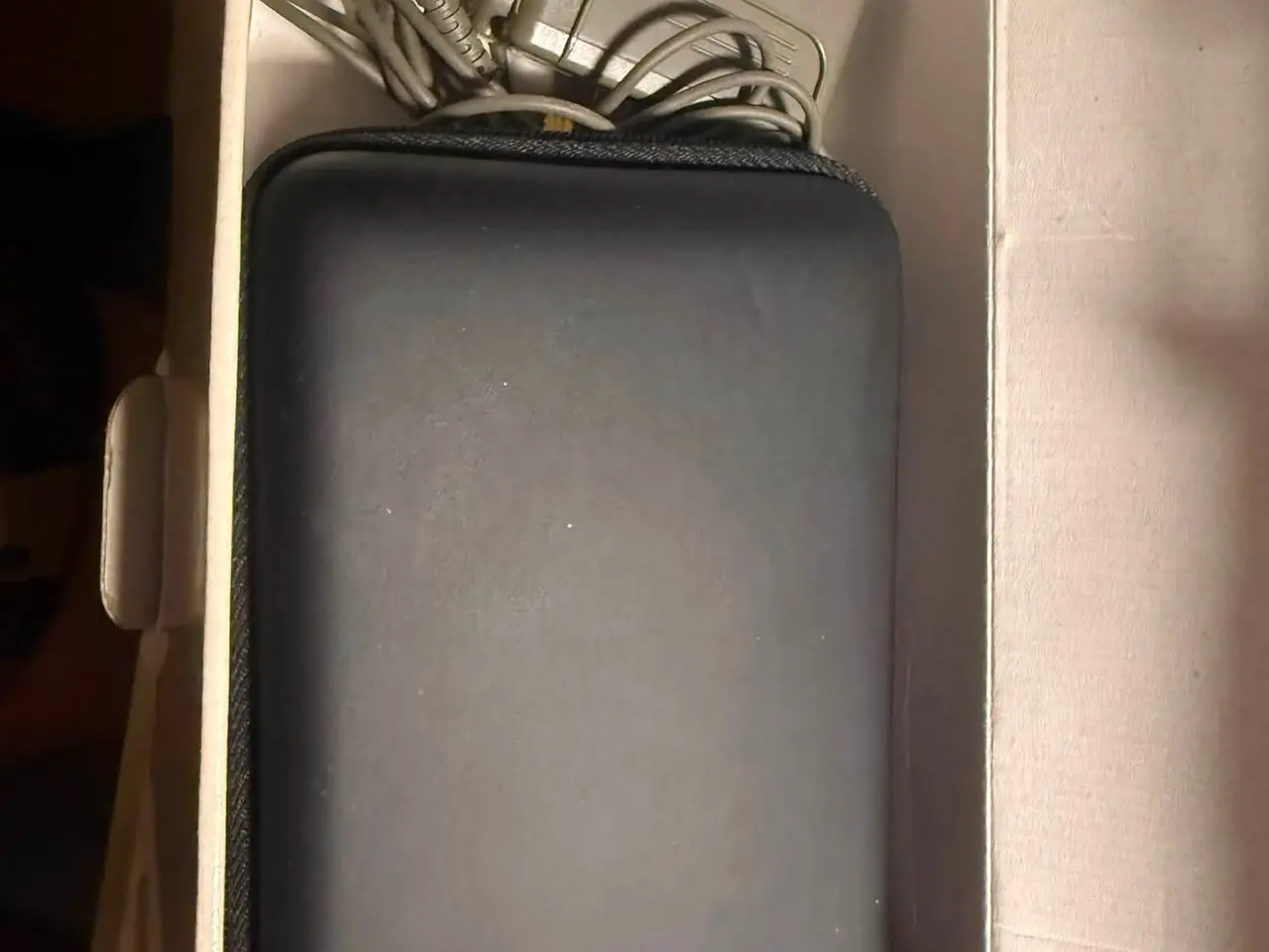 Billede 3 - Nintendo DS Lite konsol i hvid og en i sort.