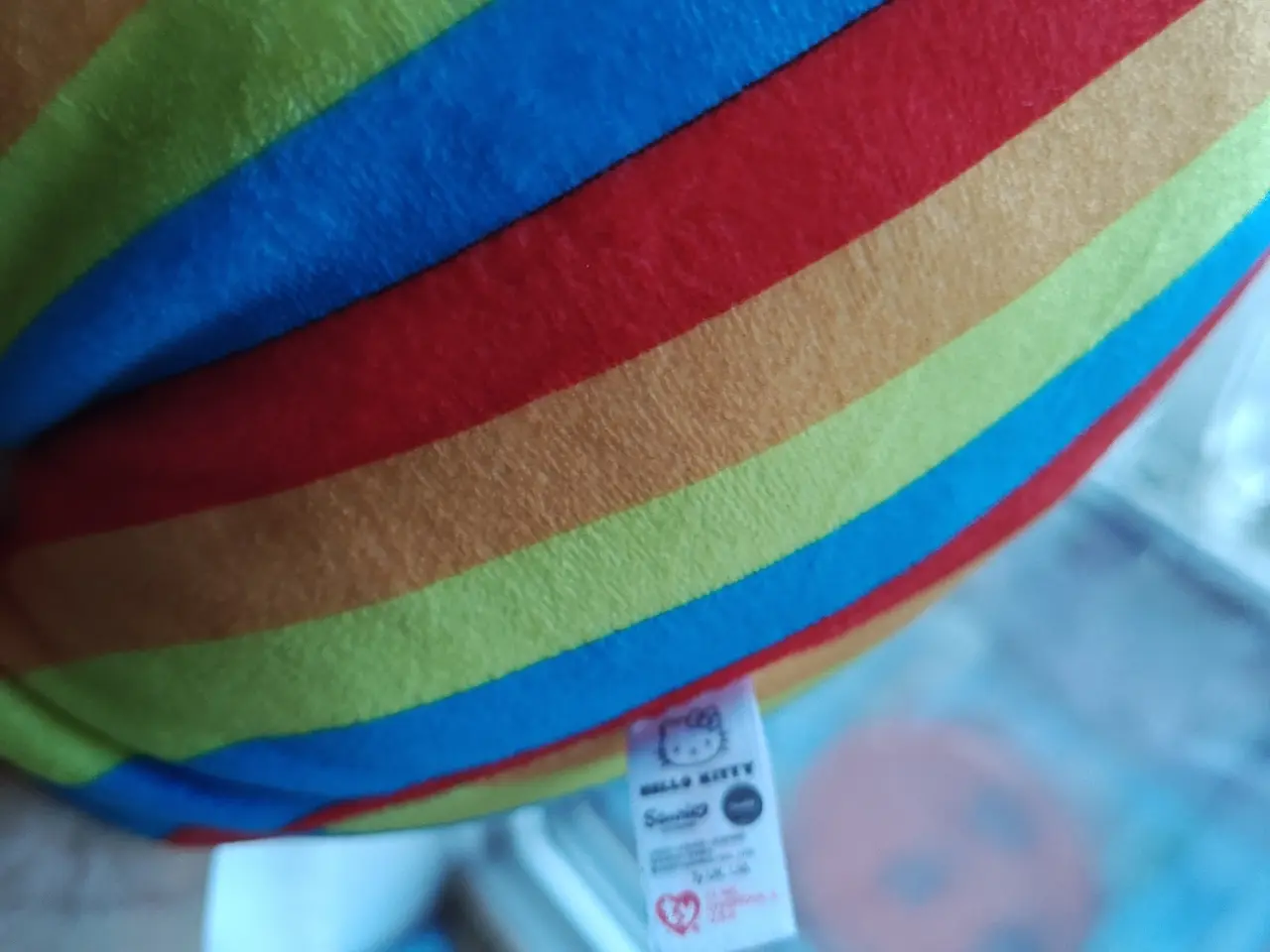 Billede 2 - Hello Kitty regnbue bamse ala squishmallows