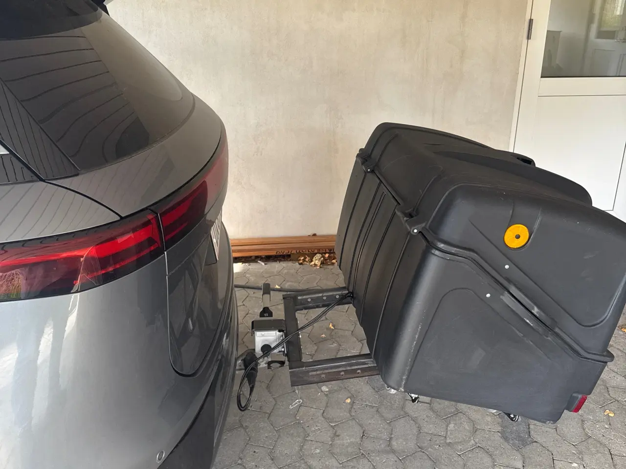 Billede 2 - UDLEJES - Towbox V1 bagageboks
