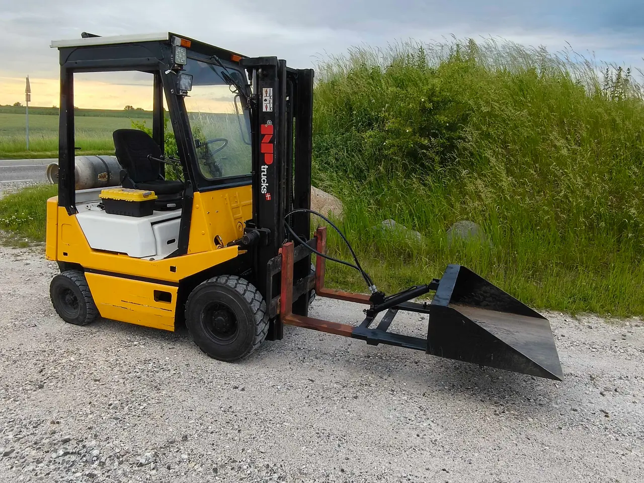 Billede 5 - Tcm Gastruck med hydraulisk skovl. 