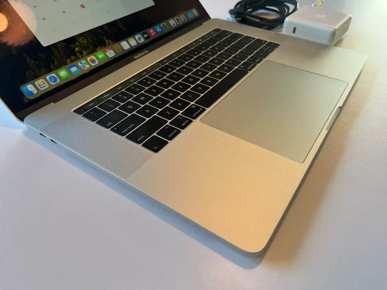 Billede 2 - MacBook Pro 15" 2018 Touch Bar - i7 - 16 GB RAM