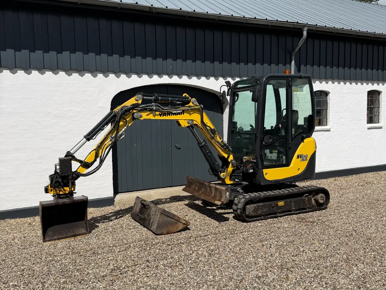Billede 1 - Flot Yanmar SV22 Med Rotortilt!