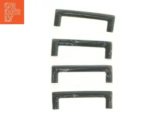 Sæt af 4 sorte greb (str. 4 stk 11x3 cm)