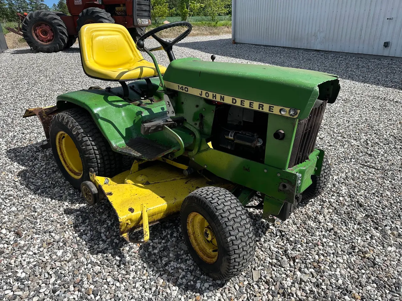 Billede 4 - JOHN DEERE 140 MED ORGINAL FRÆSER