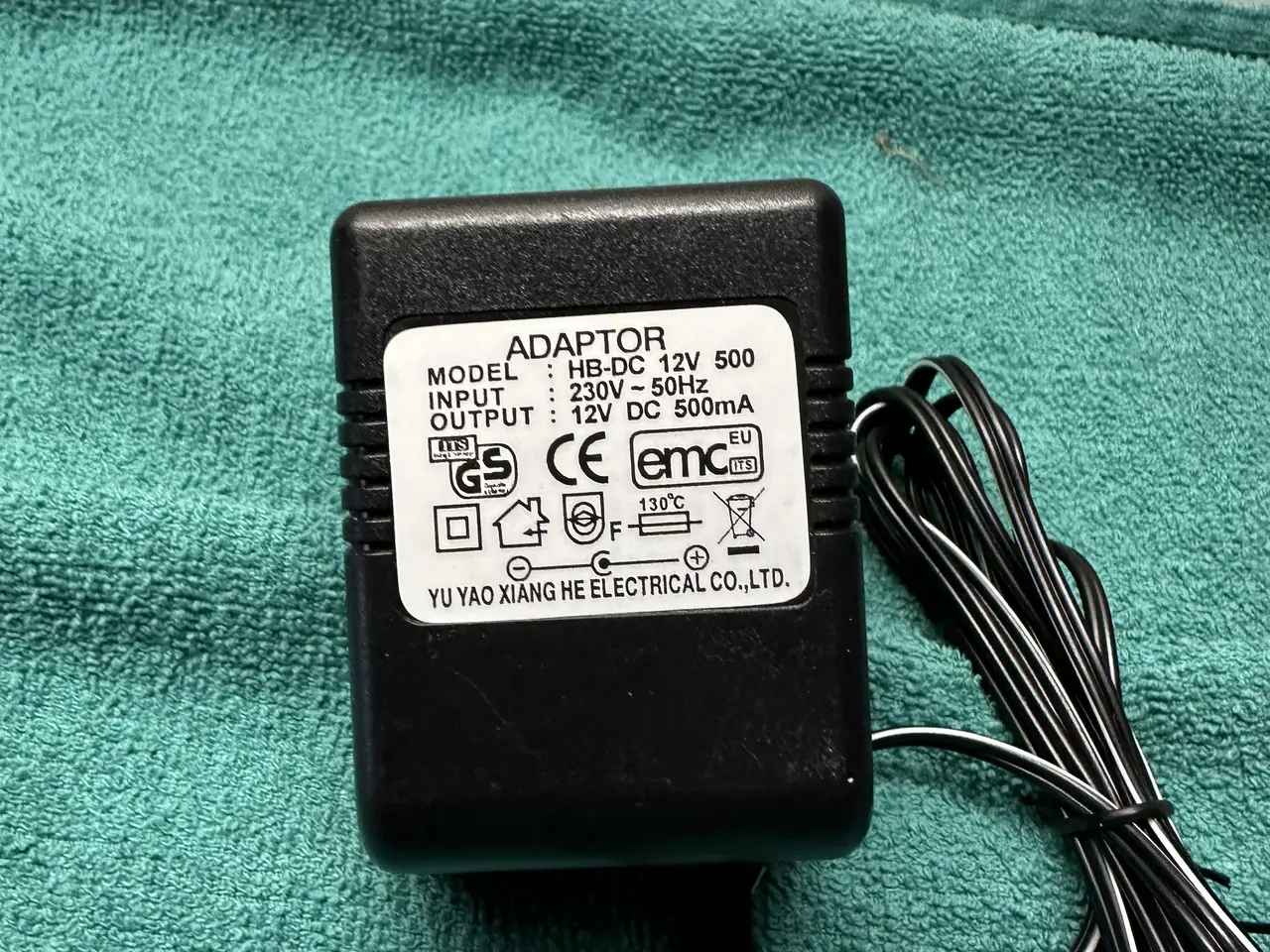 Billede 2 - Oplader AC/DC 12v 500mA
