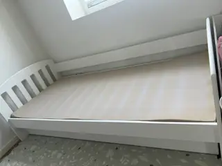 Børneseng