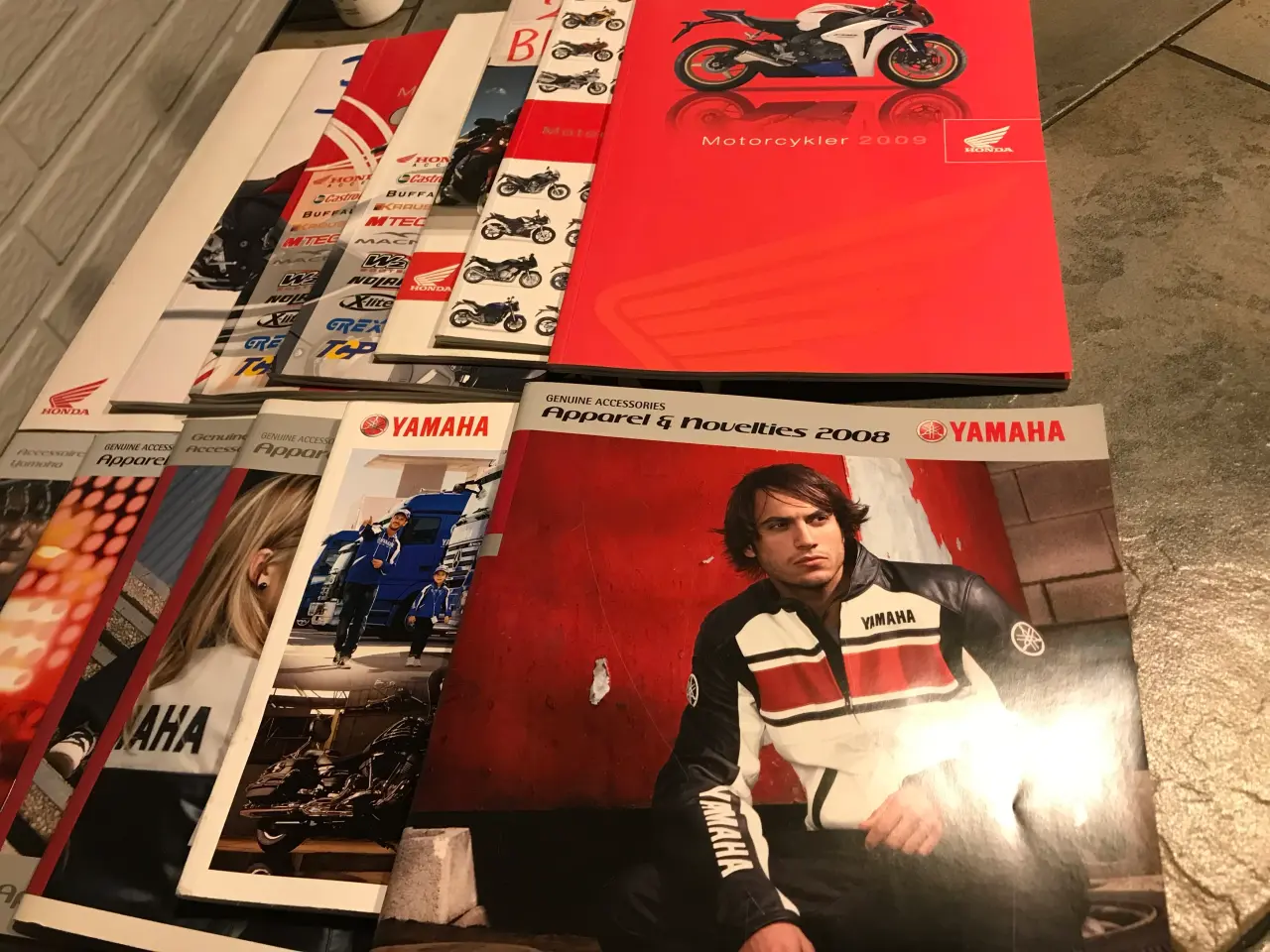 Billede 1 - Ældre mc brochure 